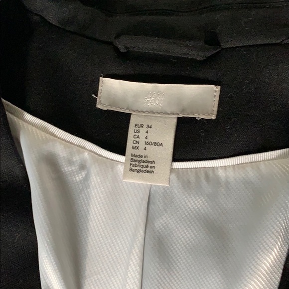 H&M Black Blazer - Picture 2 of 2